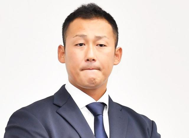 巨人・中田翔「日頃守備に意識を置いてきた」セ・パ両リーグ受賞は初　Ｇグラブ賞表彰式