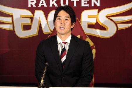 　現状維持で更改した鈴木大（代表撮影）