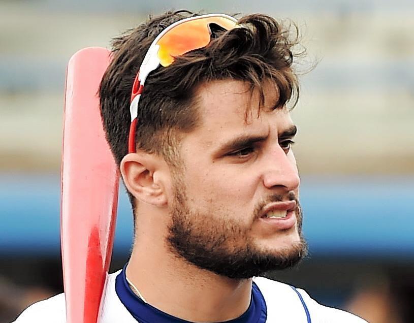 　アリエル・マルティネス