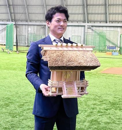 　伊勢神宮の神棚を持参し入寮した林