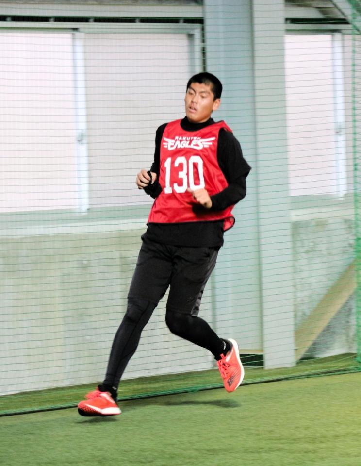 　シャトルランで１位に輝いた古賀