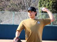 　熊本県天草市で自主トレ公開を行った今永