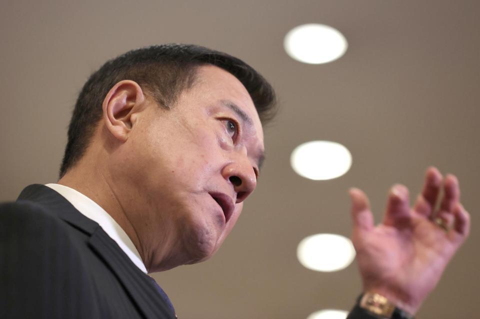 　取材に応じる原監督