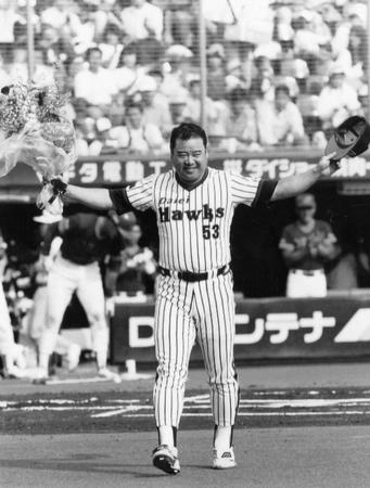 　プロ野球史上５人目の通算２５００試合出場を達成したダイエー時代の門田博光さん＝１９９１年９月撮影