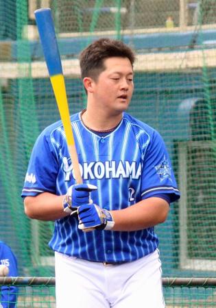 　打撃練習をする牧