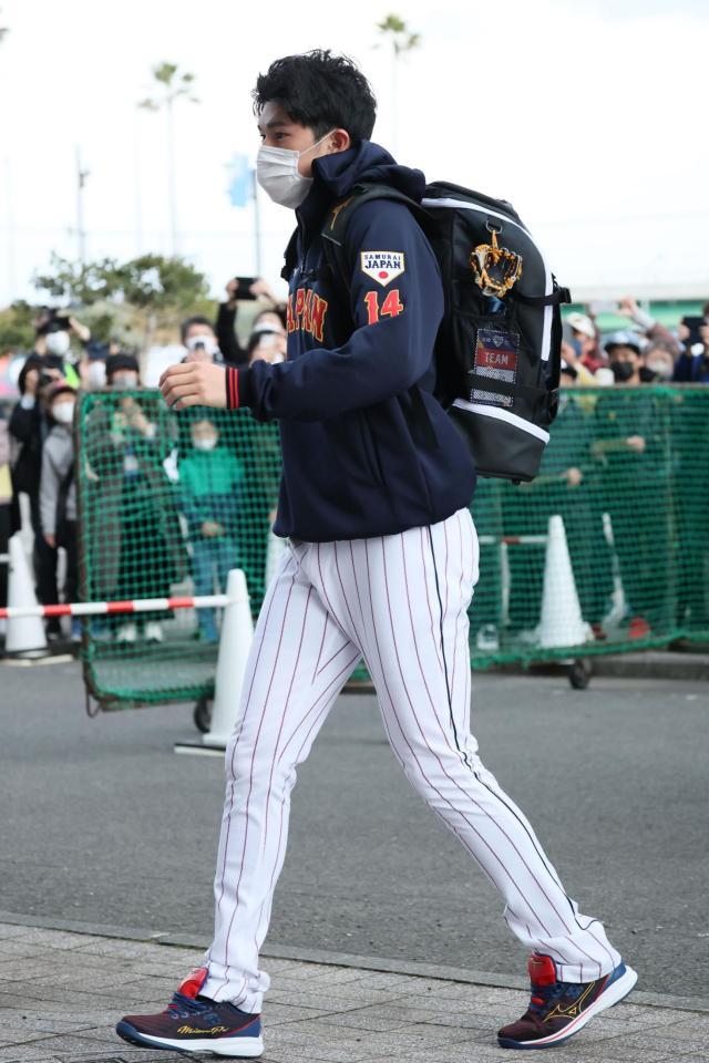 侍ジャパン 合宿３日目は佐々木朗がブルペン入り 前日にはダルの投球