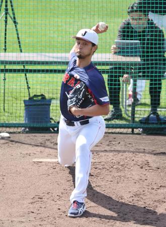 　ライブＢＰに登板したダルビッシュ（撮影・山口登）