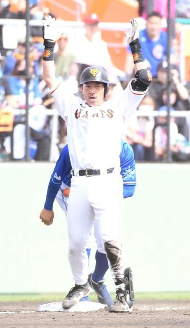 巨人　３９歳“熱男”松田が激走２点適時三塁打！　ＯＰ戦初出場でいきなり強烈インパクト