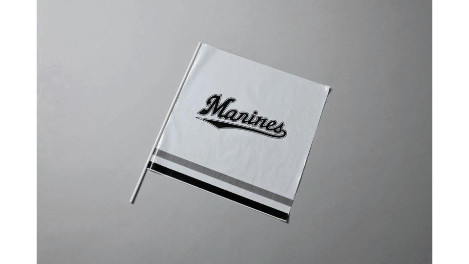 　イベントで配布されるビニール製応援フラッグ（球団提供）