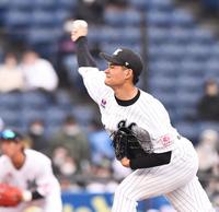 　ピンチを切り抜け９回１イニングを無失点に抑えた中森（撮影・園田高夫）