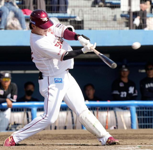 楽天・伊藤裕季也 オープン戦2本目の満弾でアピール 楽天・伊藤裕季也 オープン戦2本目の満弾でアピール