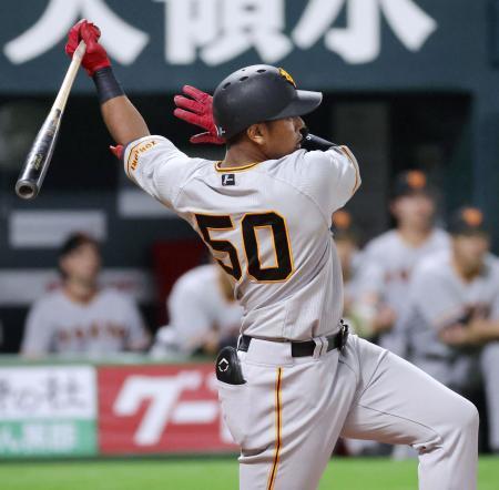 ソ１-５巨（１６日）　巨人オコエが９試合連続安打