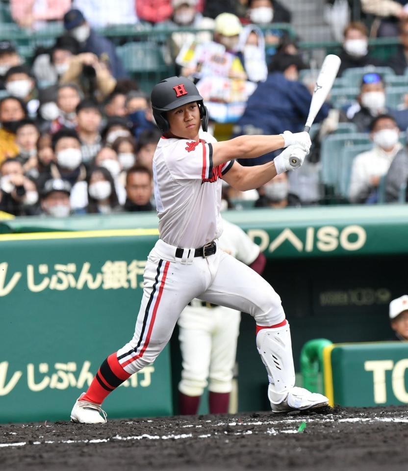 　１回、適時打を放つ北陸・平田海智（撮影・石井剣太郎）