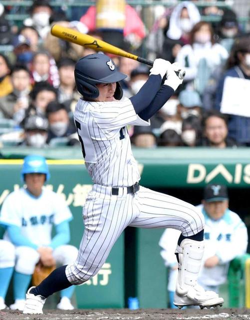 東北・佐藤響 双子の姉と夏も頂点目指す クラーク記念国際女子野球部の投手 男女で「センバツ」