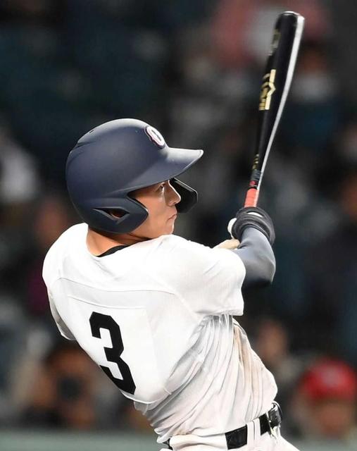 沖縄尚学・４番仲田　大会１号！センバツ県勢初の満塁弾！　「『入れ』って思ってました」