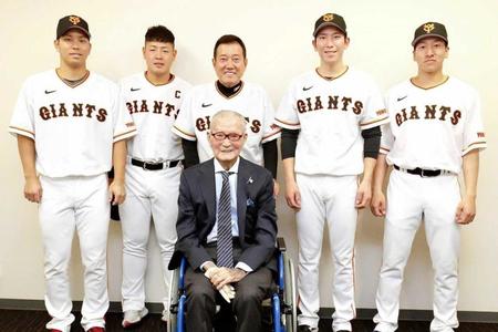 　東京ドームを訪れた長嶋終身名誉監督（読売巨人軍提供）