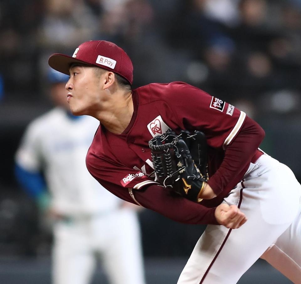 　７回、登板した伊藤茉（撮影・中島達哉）