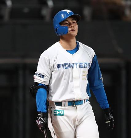 　９回、三振を喫する清宮（撮影・中島達哉）