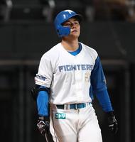 　９回、三振を喫する清宮（撮影・中島達哉）