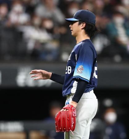 　７回、押し出し四球を与えた森脇（撮影・中島達哉）