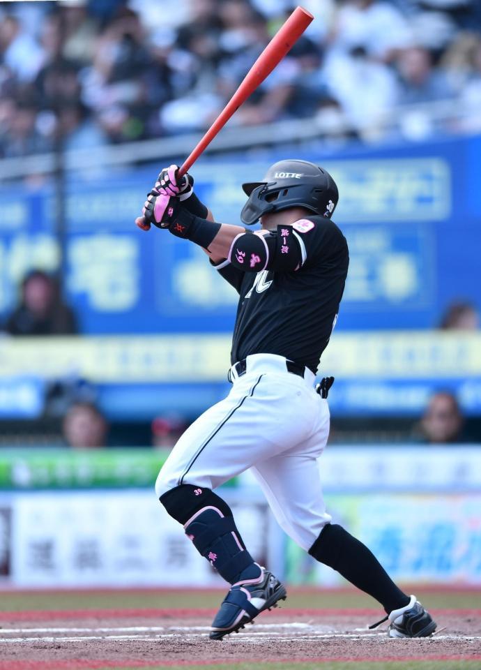 　７回、二ゴロに倒れた代打・大下（撮影・開出牧）