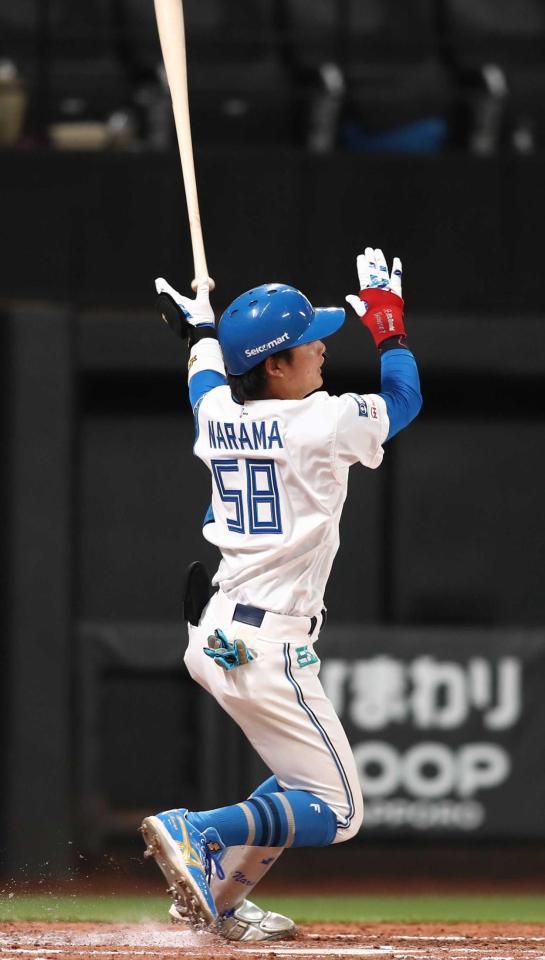 日本ハム・ドラ5奈良間 12球団新人1号 プロ初Hも失策反省