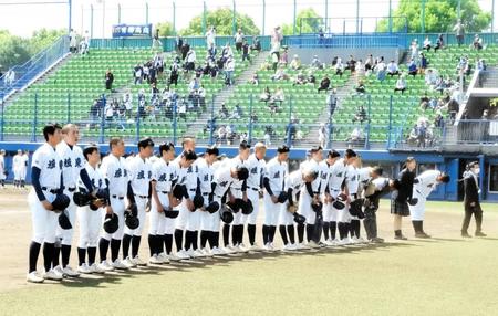 　タイブレークの末、高松商を撃破した城東