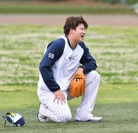 　練習中、声を出す村上（撮影・佐々木彰尚）