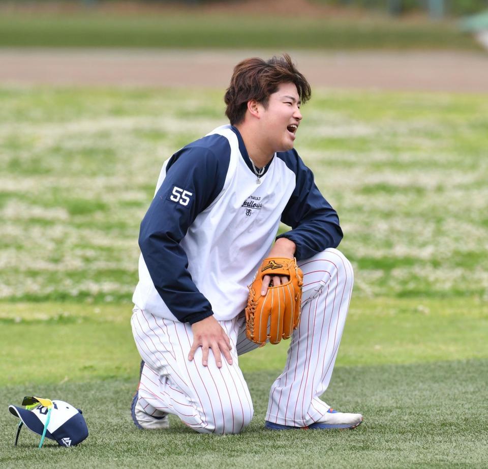 　練習中、声を出す村上（撮影・佐々木彰尚）