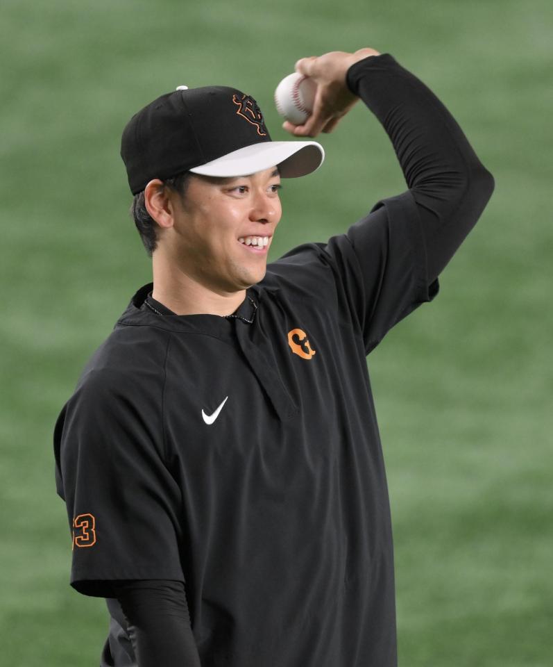 　１軍に合流した高梨（撮影・伊藤笙子）