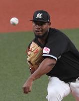 　力投するメルセデス（撮影・北村雅宏）