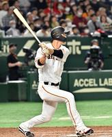 巨人・秋広優人が待望のプロ1号 「素直にうれしい」55番の