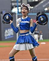 話題ジンギスカンダンス “羊耳”装着進化が大反響 Fガール可愛さ