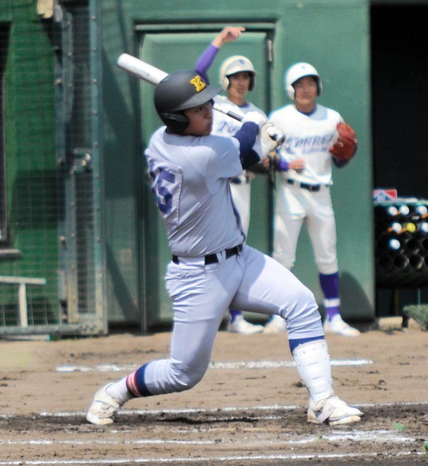 　３打数１安打だった慶応・清原勝児