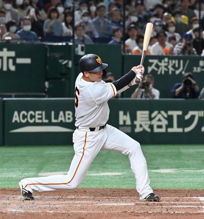 　４回、中前打を放つ坂本