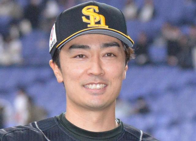 ソフトバンク・和田が転倒でヒヤリも好フィールディング　バント飛球処理で一塁へ素早く送球