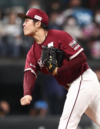 　８回途中から登板した伊藤茉（撮影・中島達哉）