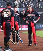 襟付き斬新ユニの日本ハム 1番に万波、前戦で5年ぶり弾の江越