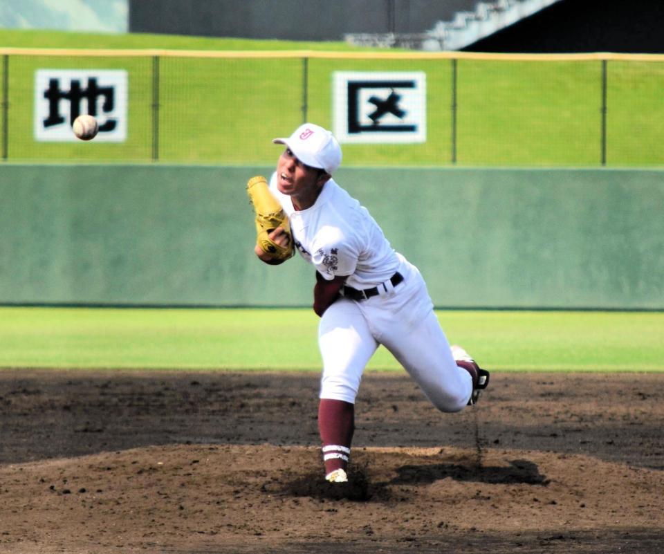 　６回２安打無失点と好投した常総学院・諸星蒼空