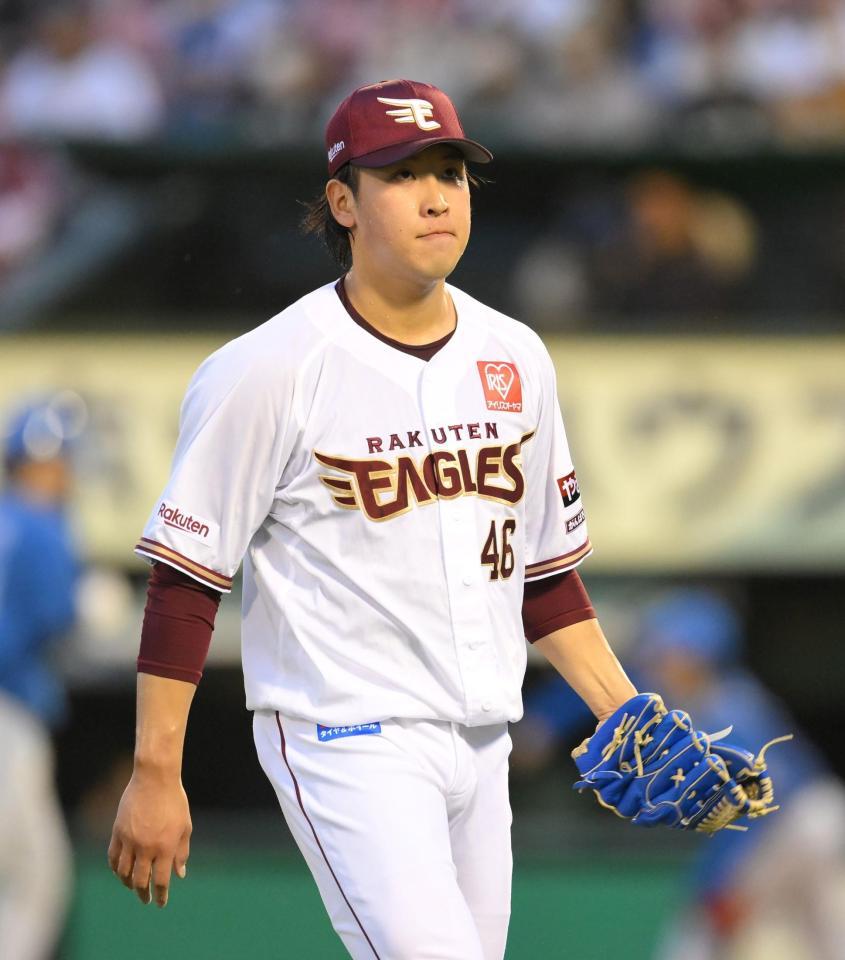 　初回に３点を失い、厳しい表情の藤平（撮影・伊藤笙子）