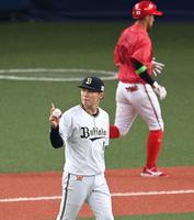 　オリックス先発の山本（撮影・飯室逸平）