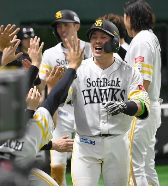 ソフトバンク　ＷＢＣ３戦士の活躍で今季最多１３得点　甲斐が打点を挙げれば２８連勝