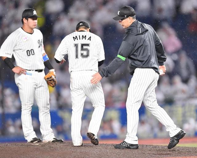 ロッテ・美馬が７回途中４失点で降板　今季初星狙うも逆転の適時打浴びる