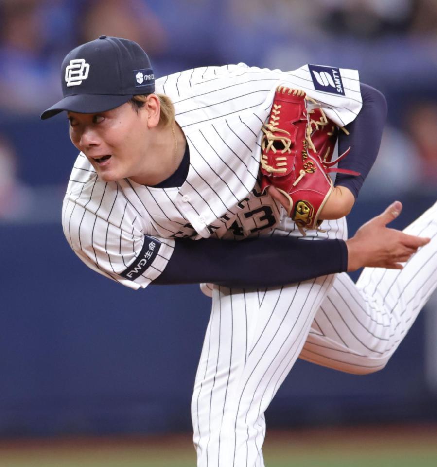 　８回表に登板し好投を見せた前（撮影・坂部計介）