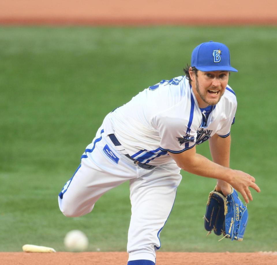 　力投するバウアー（撮影・伊藤笙子）