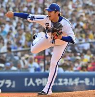 　９回に登板した山崎