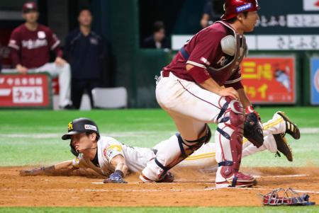 ソ３-２楽（２８日）　ソフトバンクが競り勝つ