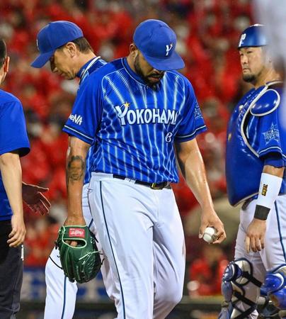 　７回、広島に勝ち越しを許し降板するエスコバー