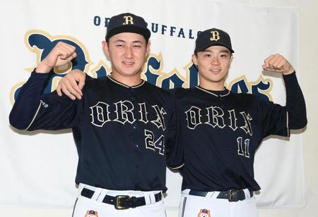 　監督推薦でオールスターに選出された紅林（左）、山崎福（撮影・堀内翔）