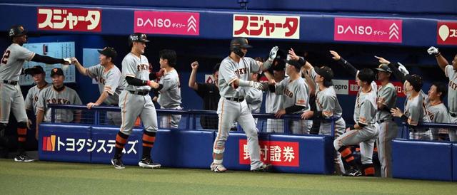 巨人７戦ぶり＆坂本離脱後初の３得点以上で快勝　原監督「勇人も胸をなで下ろしていると思う」